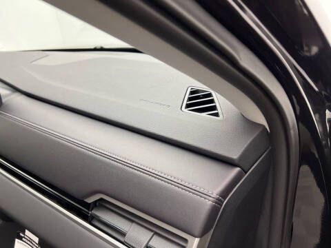 2025 Mitsubishi Outlander ES