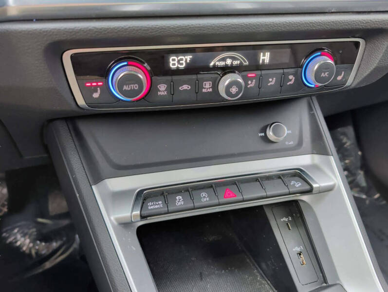 2019 Audi Q3 quattro Premium 45 TFSI