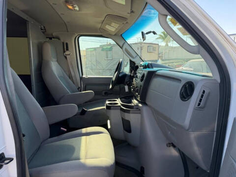 2014 Ford E-Series E-250