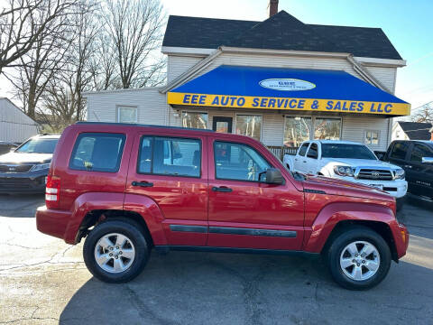 2010 Jeep Liberty for sale at EEE AUTO SERVICES AND SALES LLC in Cincinnati OH
