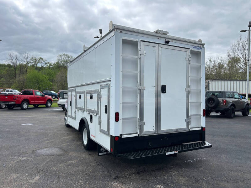 2027 Ford E-Series