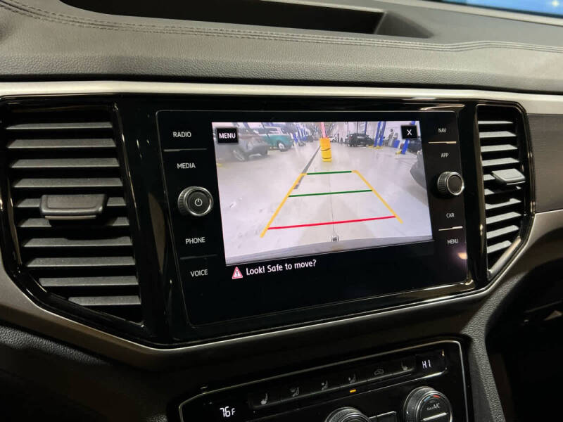 2020 Volkswagen Atlas Cross Sport V6 SEL R-Line 4Motion