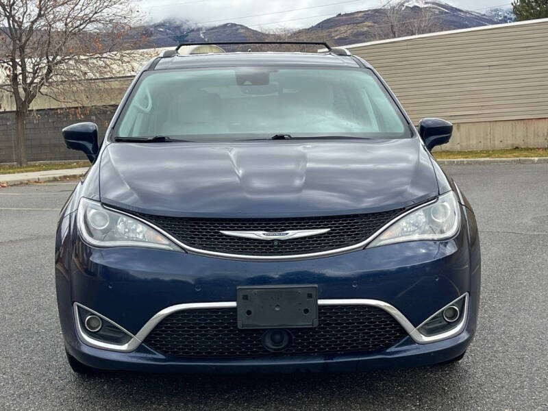 2019 Chrysler Pacifica Touring L