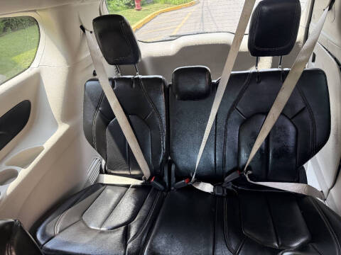 2020 Chrysler Voyager LXi
