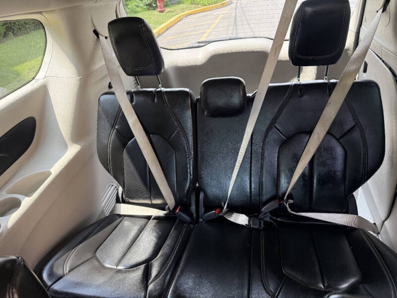 2020 Chrysler Voyager LXi