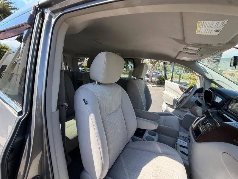 2015 Nissan Quest