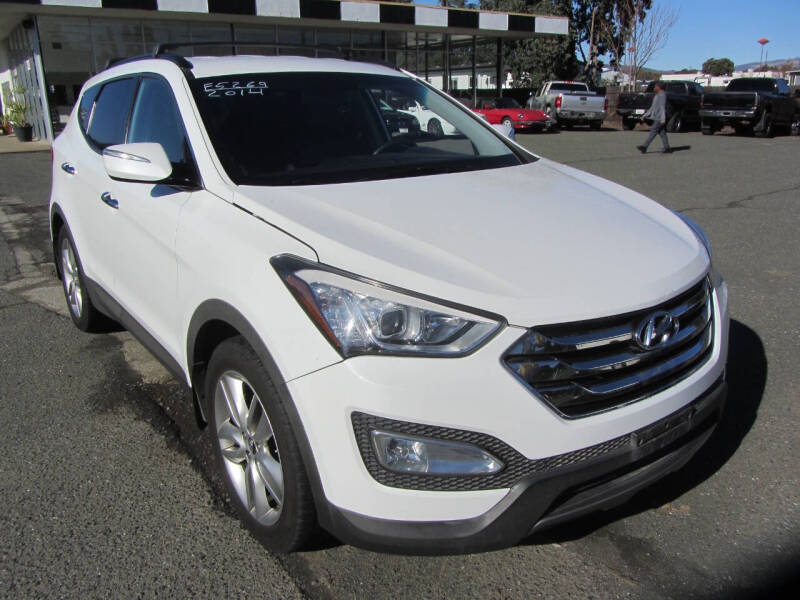 Hyundai Santa Fe's photo