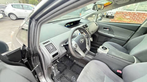 2012 Toyota Prius v Two