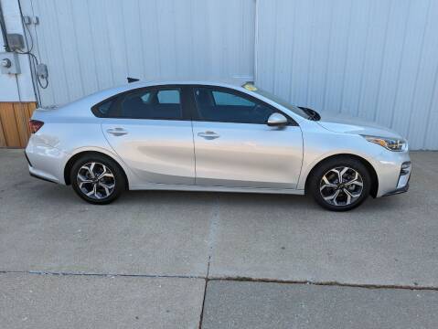 2019 Kia Forte for sale at Parkway Motors in Osage Beach MO