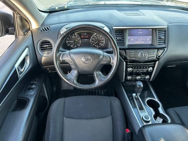 2019 Nissan Pathfinder SV