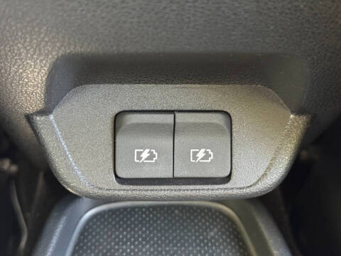 2023 Nissan LEAF S