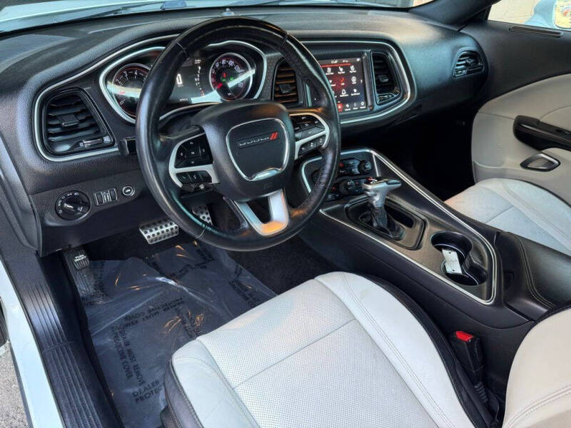 2018 Dodge Challenger SXT