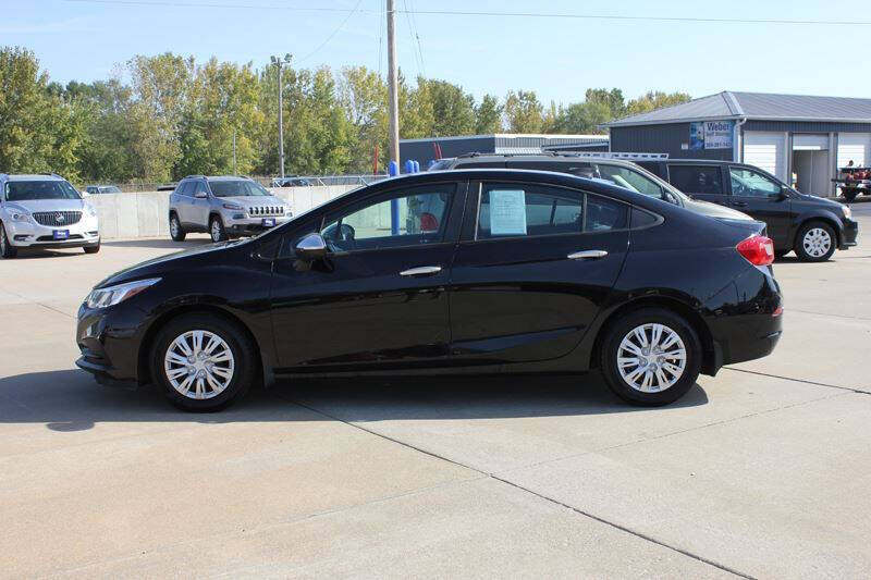 2017 Chevrolet Cruze LS Auto