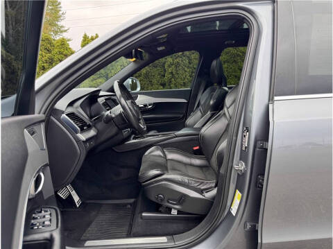 2016 Volvo XC90 T6 R-Design