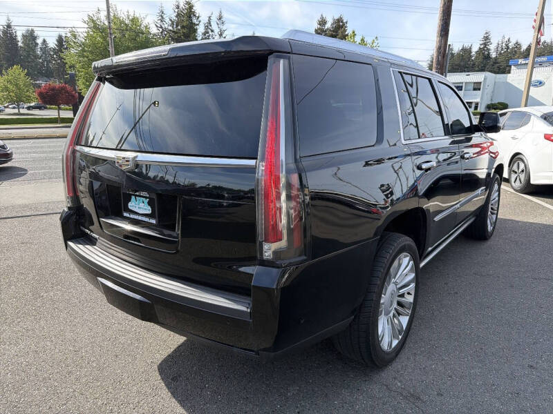 2018 Cadillac Escalade Platinum