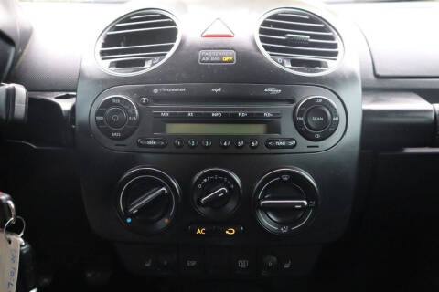2010 Volkswagen New Beetle