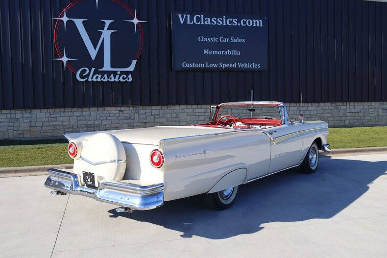 1957 Ford Fairlane