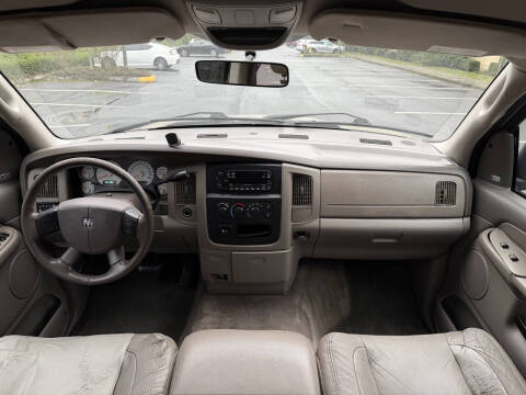 2004 Dodge Ram 1500 SLT
