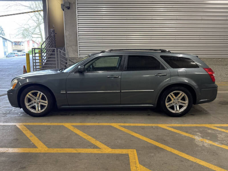 2005 Dodge Magnum RT