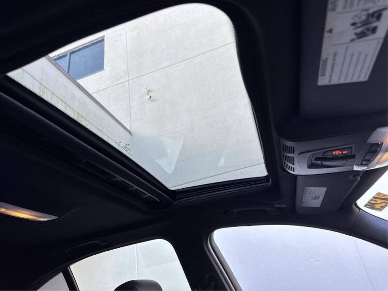 2016 BMW 3 Series 320i