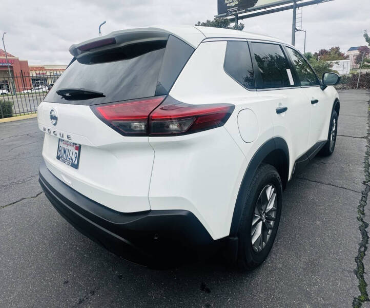 2021 Nissan Rogue S
