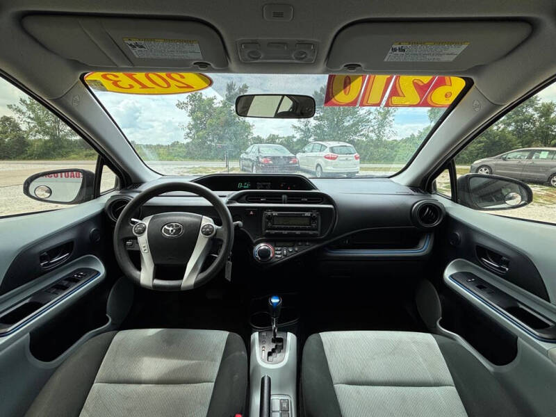 2013 Toyota Prius c