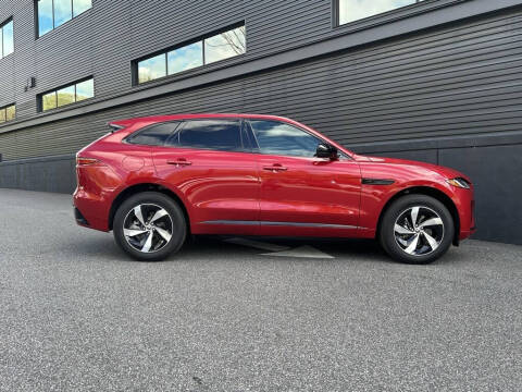 2025 Jaguar F-PACE P250 R-Dynamic S