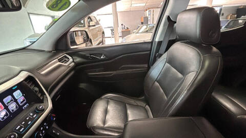 2018 GMC Acadia SLT-1