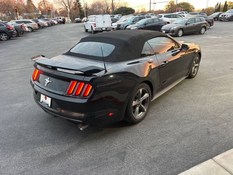 2016 Ford Mustang V6