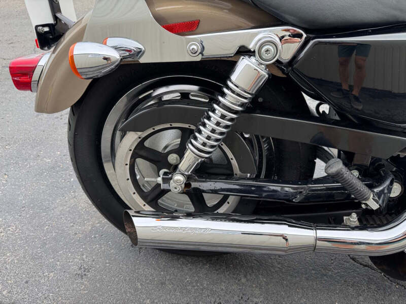 2004 Harley-Davidson Sportster 1200 Custom