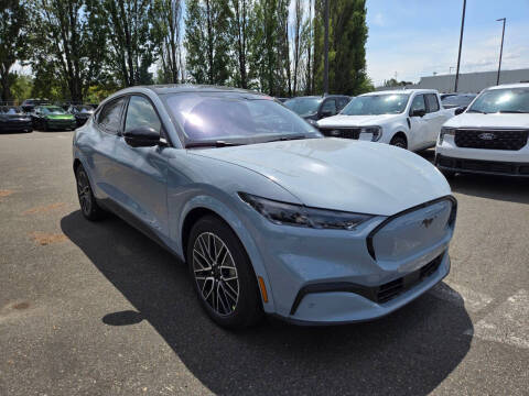 2025 Ford Mustang Mach-E Premium