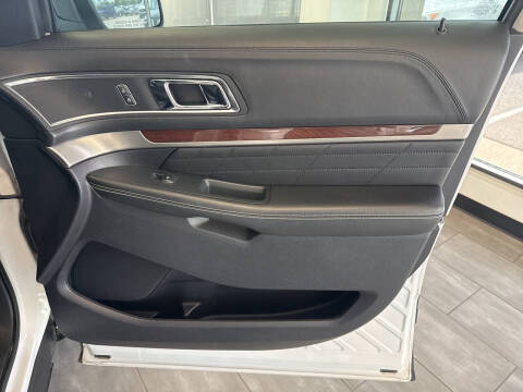 2018 Ford Explorer Platinum