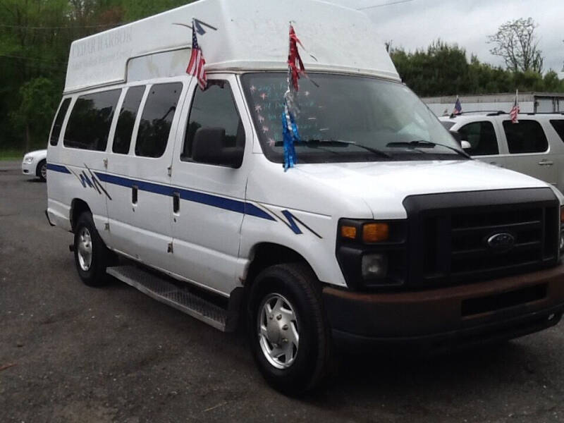 2009 Ford E-Series Wagon E-350 SD XL