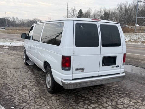 2013 Ford E-Series E-350 SD XL