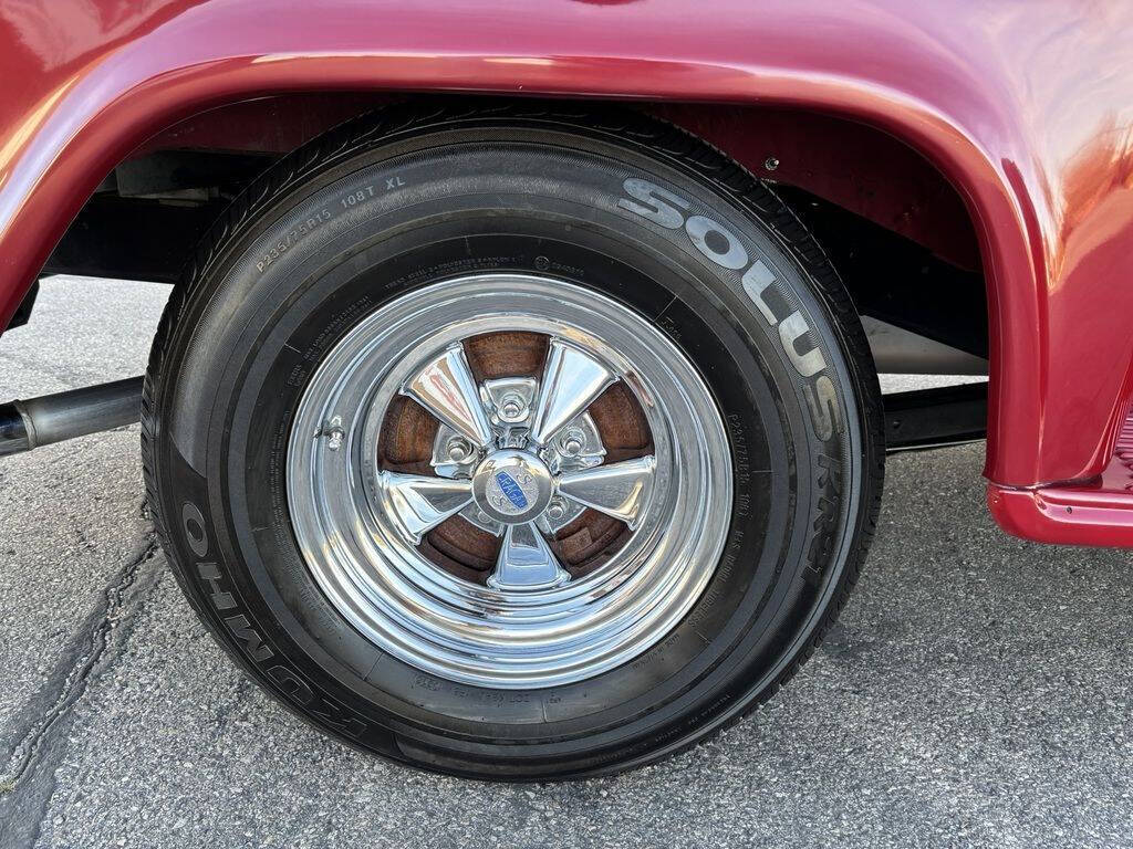 1965 Chevrolet C10 24