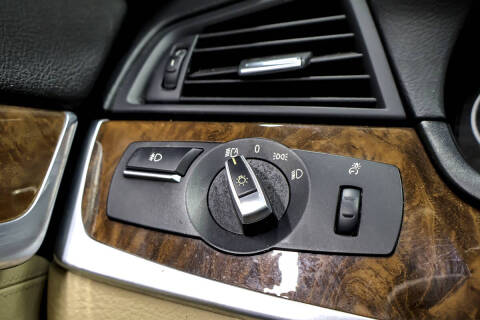 2011 BMW 5 Series 528i