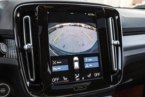 2021 Volvo XC40 T4 R-Design