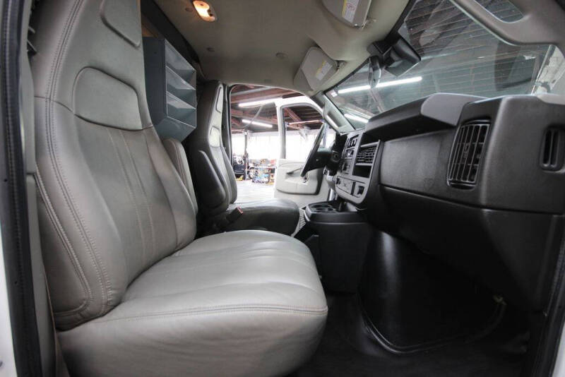 2021 Chevrolet Express 3500