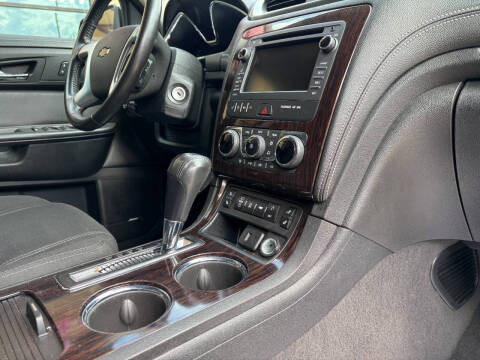 2017 Chevrolet Traverse LT