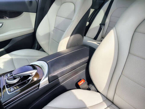 2016 Mercedes-Benz C-Class