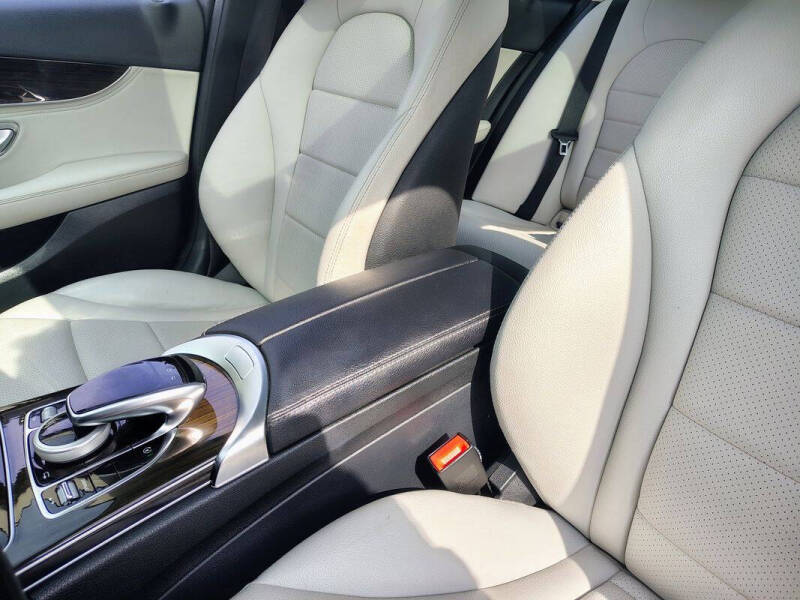 2016 Mercedes-Benz C-Class
