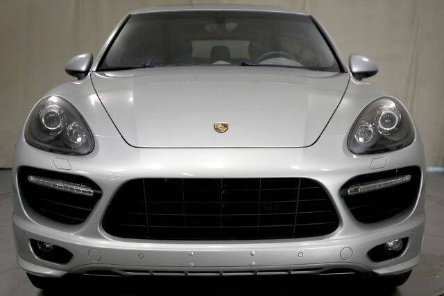 2014 Porsche Cayenne GTS