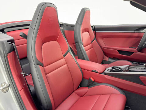 2025 Porsche 911 Carrera