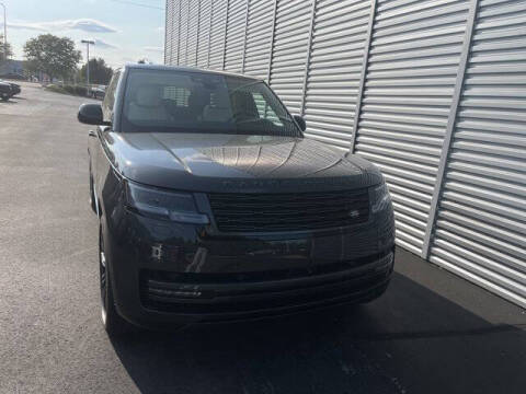 2025 Land Rover Range Rover P530 SE