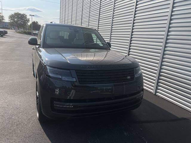 2025 Land Rover Range Rover P530 SE