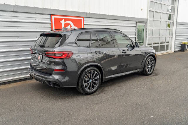 2022 BMW X5 65