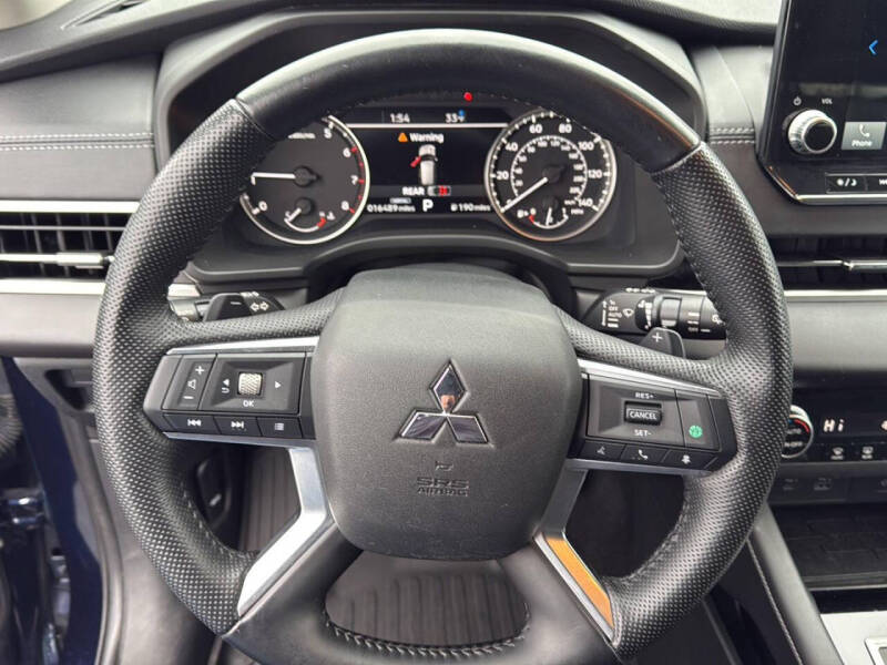 2022 Mitsubishi Outlander SE