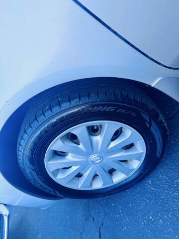 2014 Nissan Versa 1.6 SV