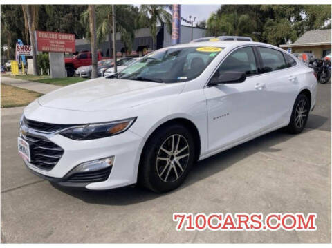 2019 Chevrolet Malibu for sale at Dealers Choice Inc in Farmersville CA