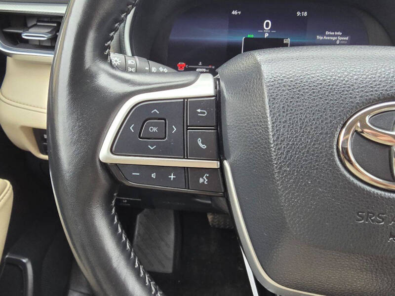 2023 Toyota Highlander Platinum